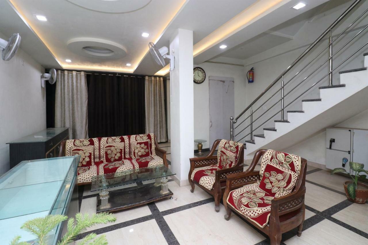 Oyo 30698 Hari Om Guest House Jadabpur Экстерьер фото